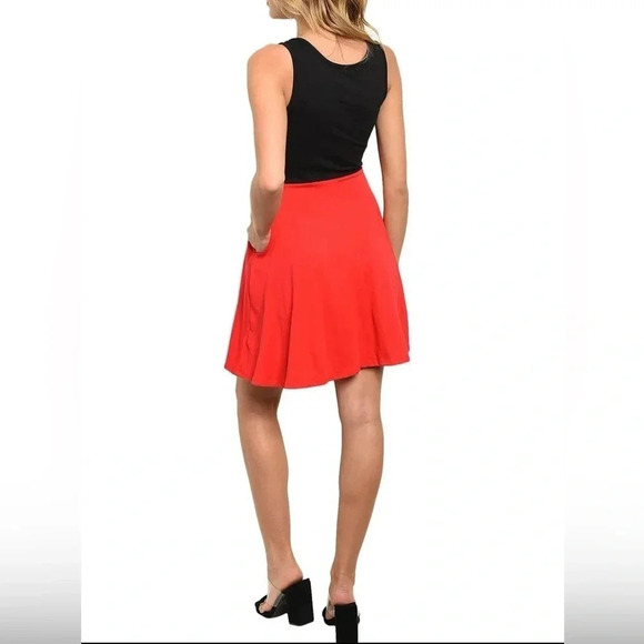 DISNEY Mickey Mouse tank top dress with
POCKETS. Size M (7/9) Juniors - Picture 2 of 7